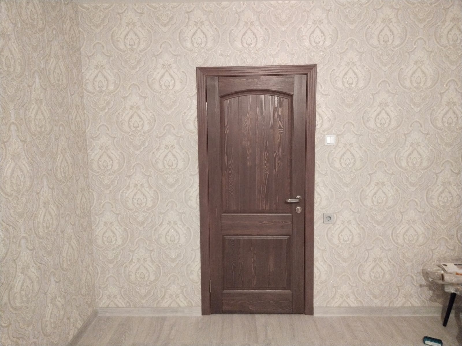 Двери из натурального дерева